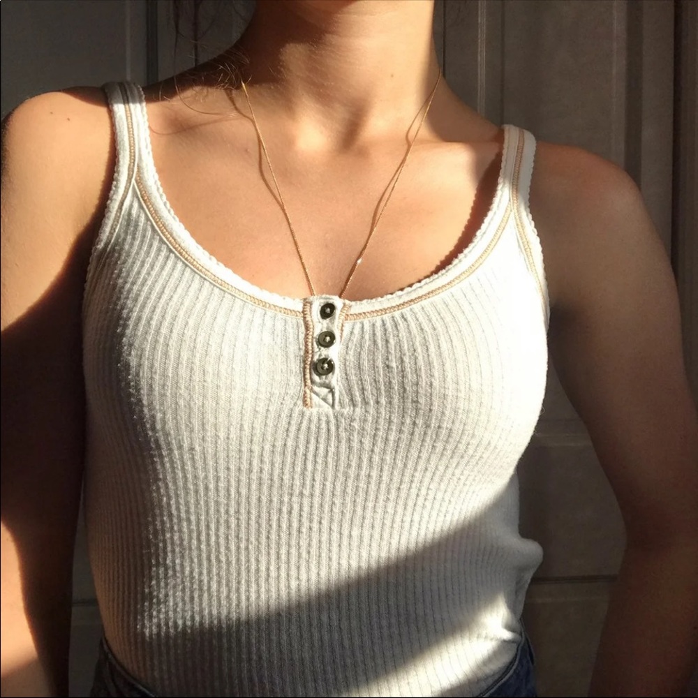 Buttoned White Tank - Picture 2 of 4